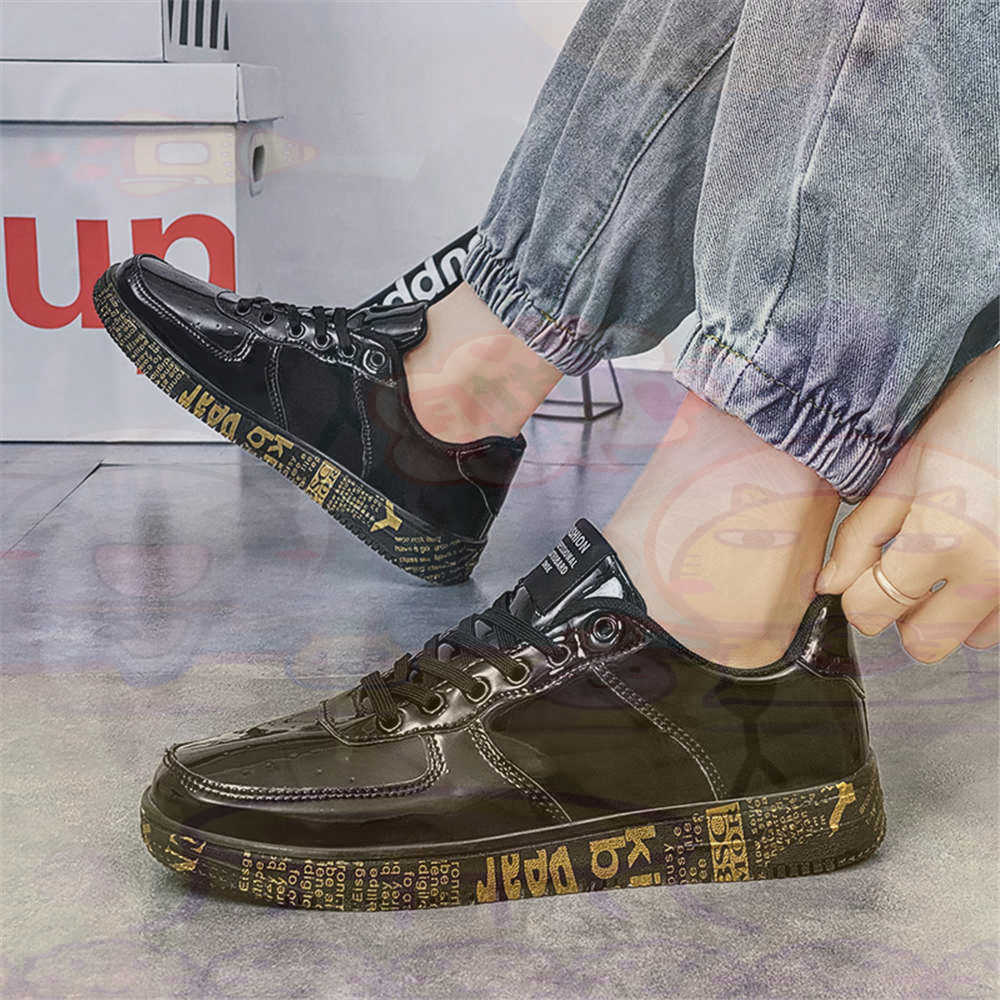 Round Foot Size 45 Sneakers Wh - Kawaii Tech Accessories recension och pris